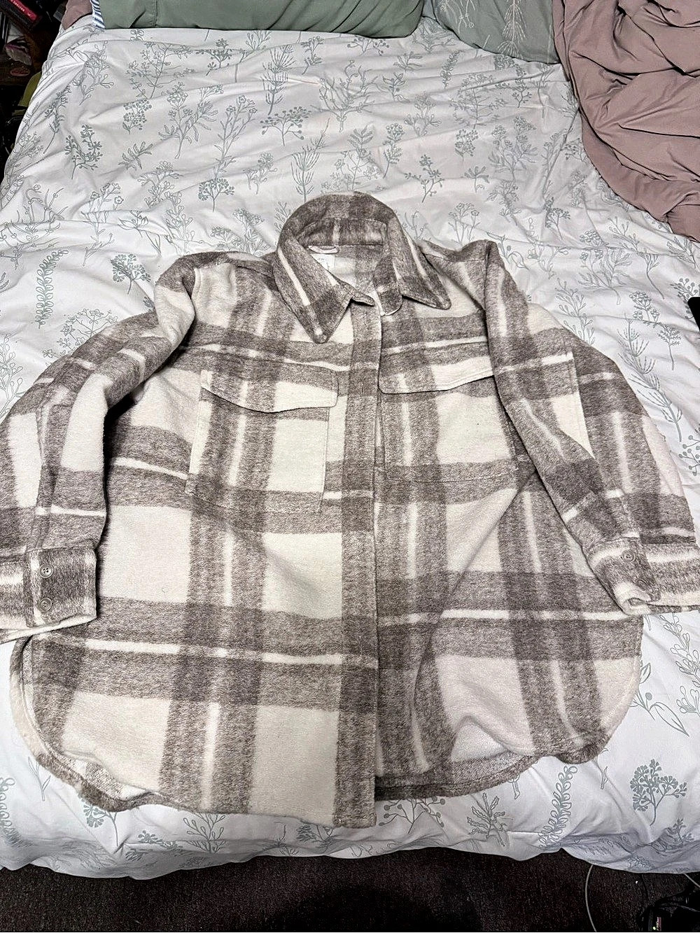 H&M Plaid Jacket in Gray & White Size XL